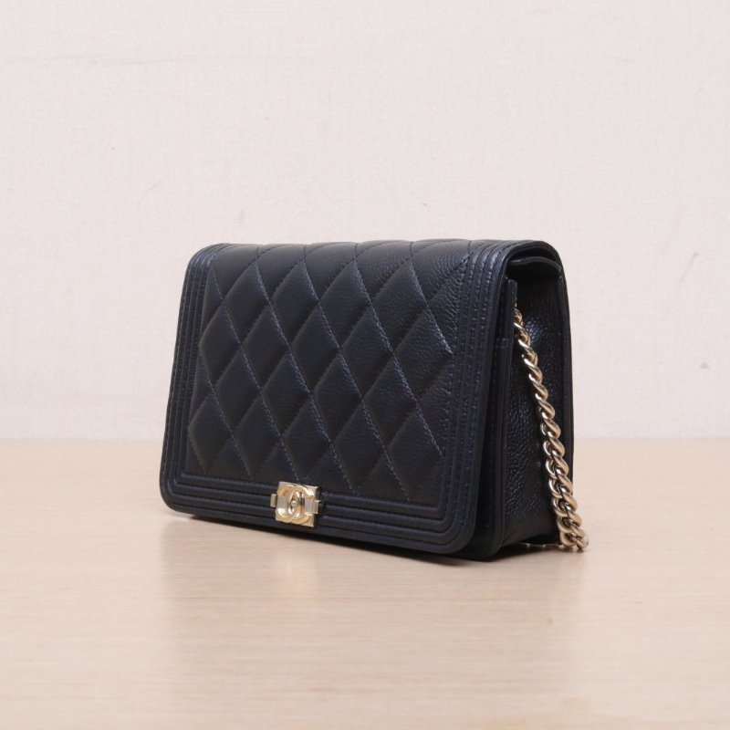 CHANEL LeboyWOC19黑色牛皮28開金扣荔枝菱格紋肩背包-4