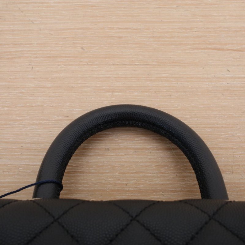 CHANEL CocoHandleMini19黑色荔枝牛皮晶片開淺金扣蜥蜴壓紋手柄肩背包-2