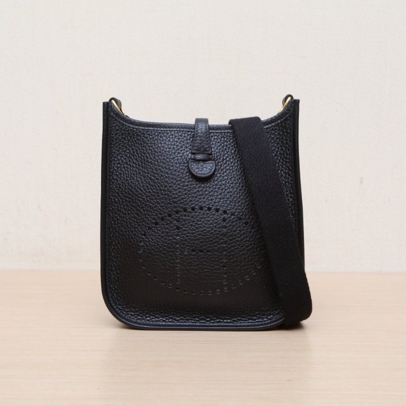 HERMES EvelyneMini1689黑色TC皮W刻金扣肩背包-1