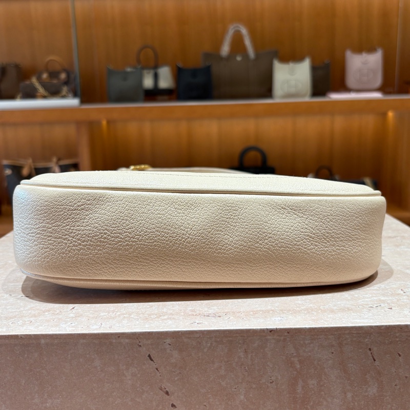 【優雅質感日常首選】Gucci Aphrodite 米白色雙G手提包|復古腋下設計|可肩背斜背|義大利製精品女包-7