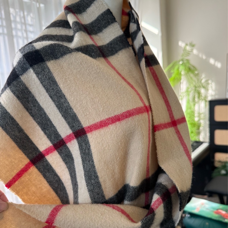 (精品特價優惠 )🌸Burberry 經典格紋羊毛大披肩/圍巾🧣-9