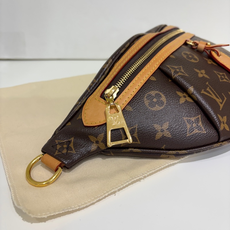 Lv 原花新款寬背帶腰包-1