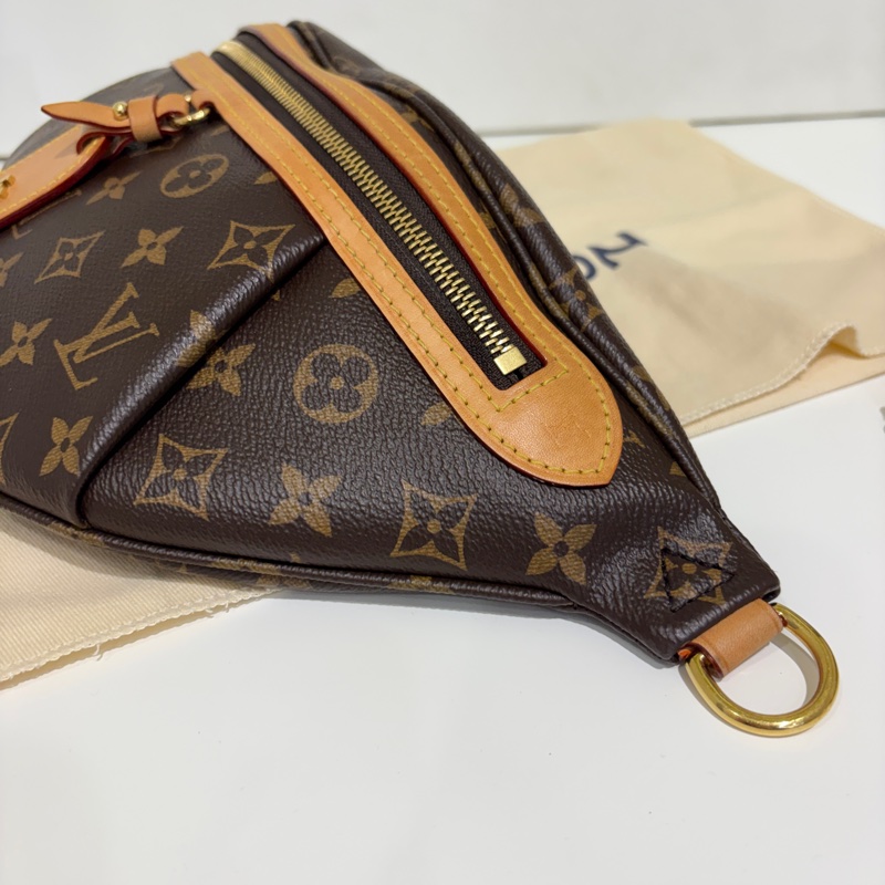 Lv 原花新款寬背帶腰包-2
