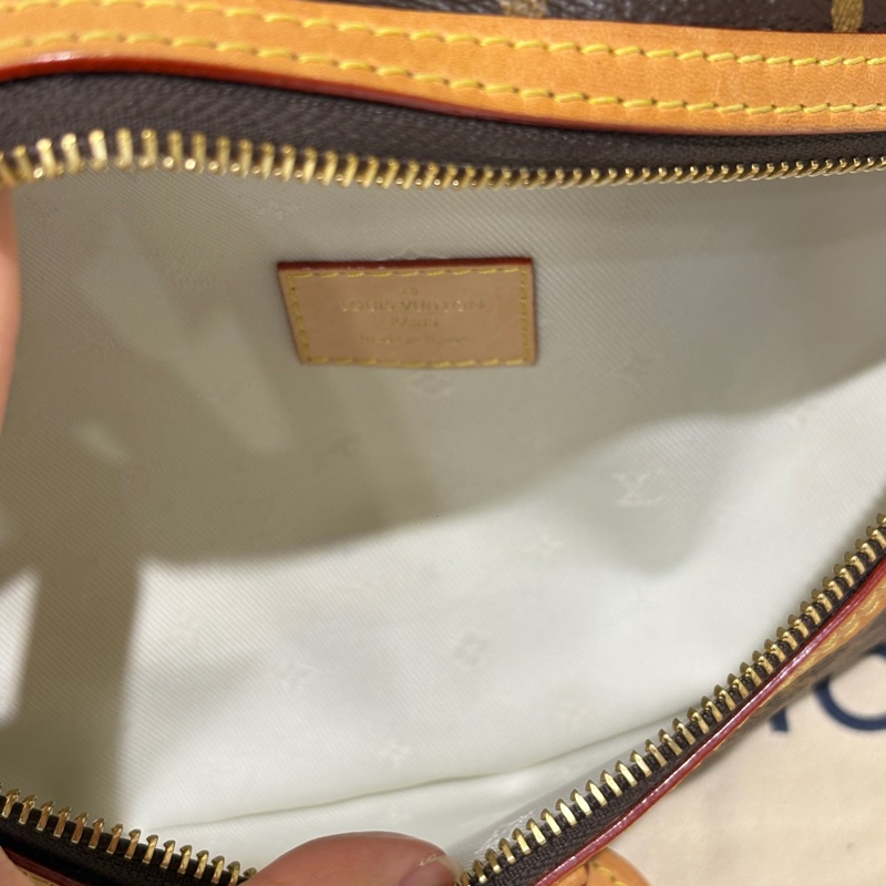 Lv 原花新款寬背帶腰包-6