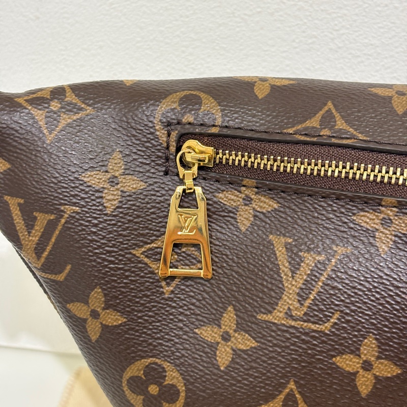 Lv 原花新款寬背帶腰包-9
