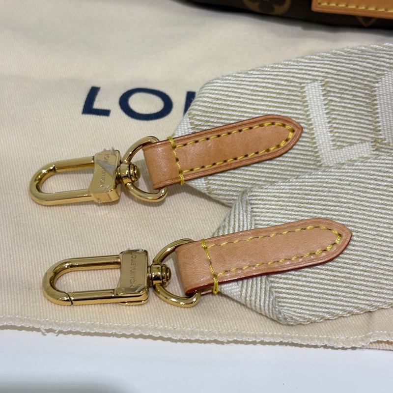Lv 原花新款寬背帶腰包-10