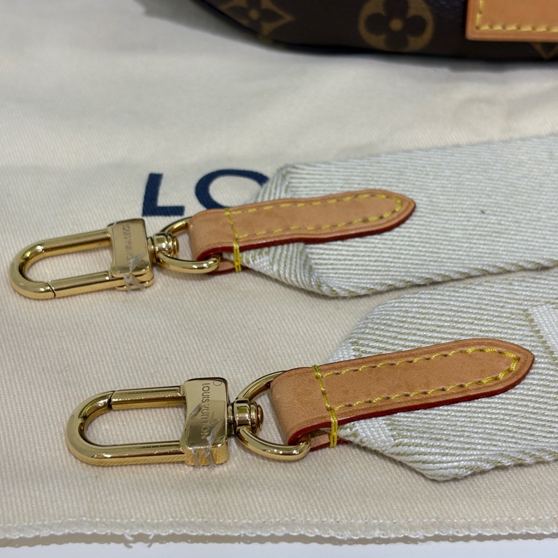 Lv 原花新款寬背帶腰包-11