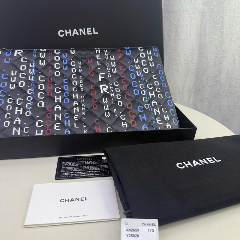 Chanel Clutch Bag ( 未使用品）-0