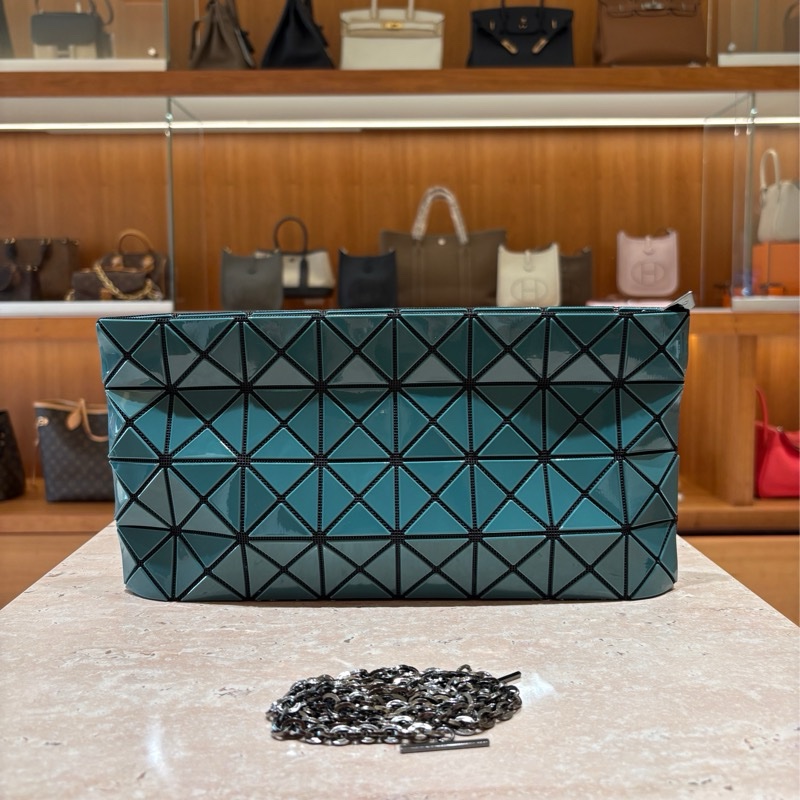 【限量設計、輕盈造型】ISSEY MIYAKE BAOBAO 幾何鏈袋斜背包｜立體菱格拼接｜潮流日系穿搭包款-0