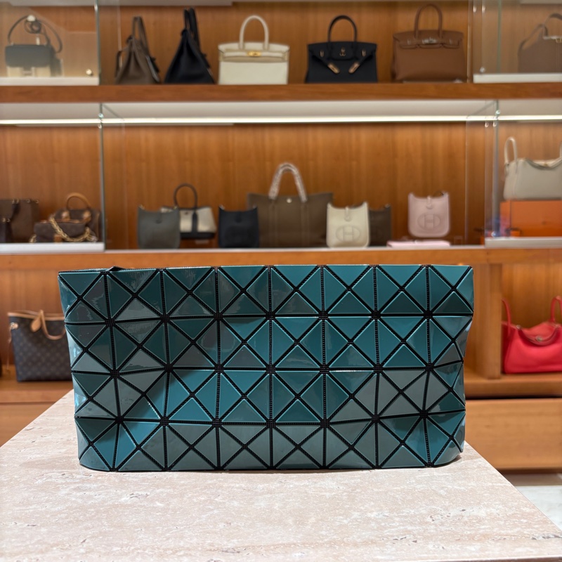 【限量設計、輕盈造型】ISSEY MIYAKE BAOBAO 幾何鏈袋斜背包｜立體菱格拼接｜潮流日系穿搭包款-7