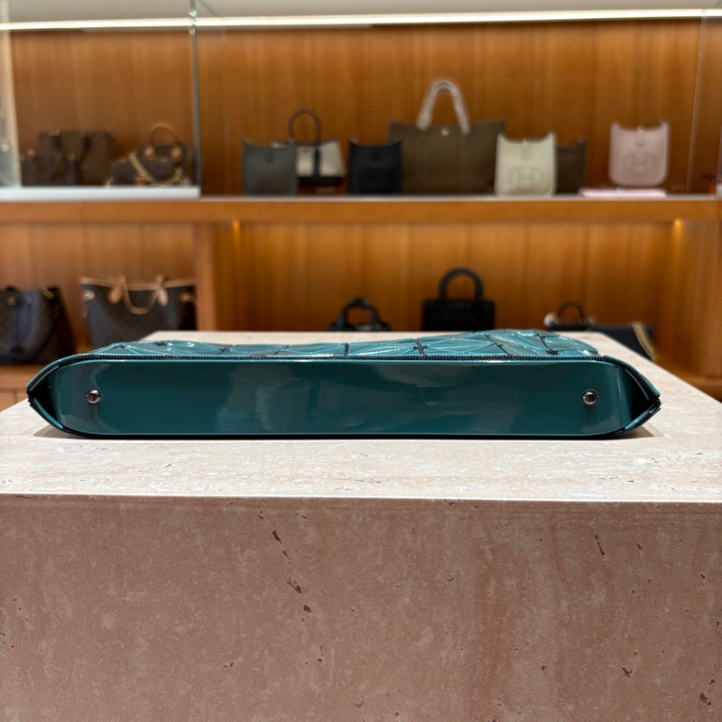 【限量設計、輕盈造型】ISSEY MIYAKE BAOBAO 幾何鏈袋斜背包｜立體菱格拼接｜潮流日系穿搭包款-8