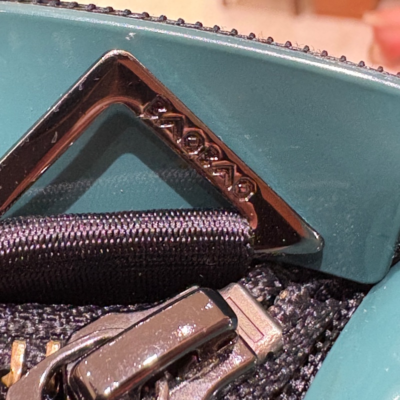 【限量設計、輕盈造型】ISSEY MIYAKE BAOBAO 幾何鏈袋斜背包｜立體菱格拼接｜潮流日系穿搭包款-13