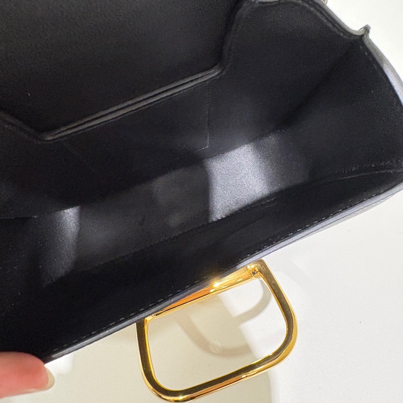 Hermes Della黑金釦Epson斜背包-6