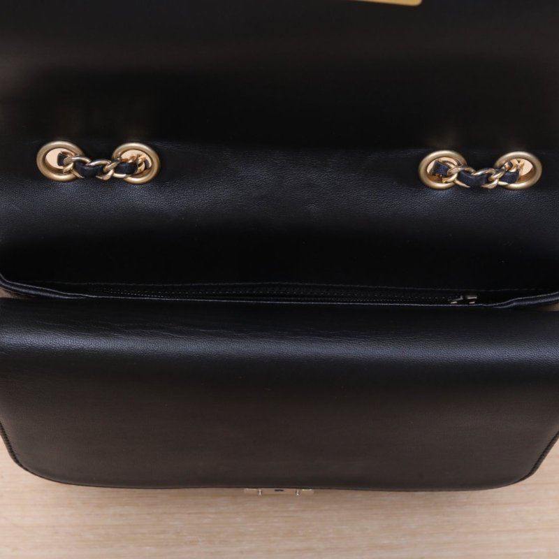 CHANEL 黑色羊皮26開金扣埃及系列古巴logo扣雙層風琴包肩背包-2