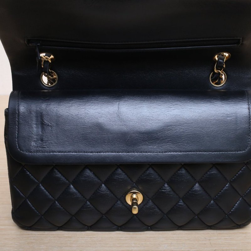 CHANEL CF口蓋包中號25.5黑色羊皮29開金扣菱格紋肩背包-2