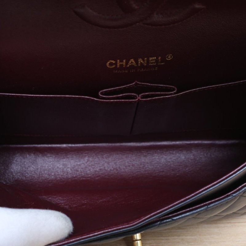 CHANEL CF口蓋包中號25.5黑色羊皮29開金扣菱格紋肩背包-4