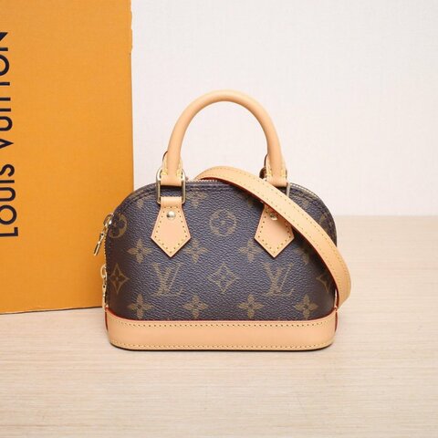LOUIS VUITTON 老花PVC晶片ALMA貝殼包NANO18肩背包