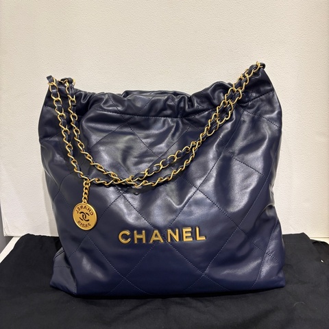 Chanel 22深藍牛皮金釦小號肩背包