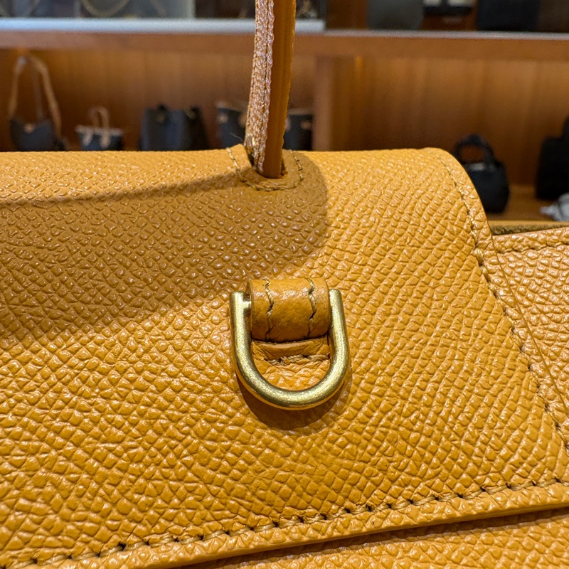 【經典不敗、優雅出行】CELINE NANO 鯰魚包|黃咖皮革|法式質感小號手提斜背包 20cm-14