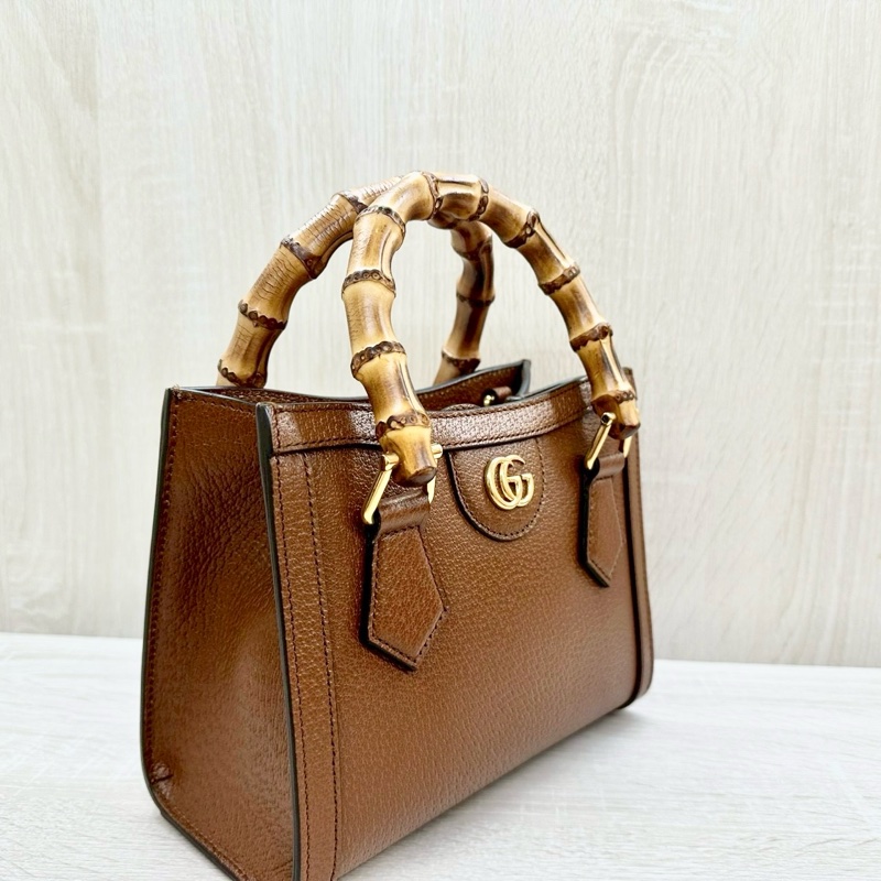 Gucci咖啡色牛皮竹節款Diana迷你手提側背包702732-2