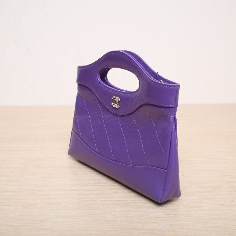 CHANEL 31BagNano橫版20.5紫色牛皮鐳射標淺金扣肩背包-4