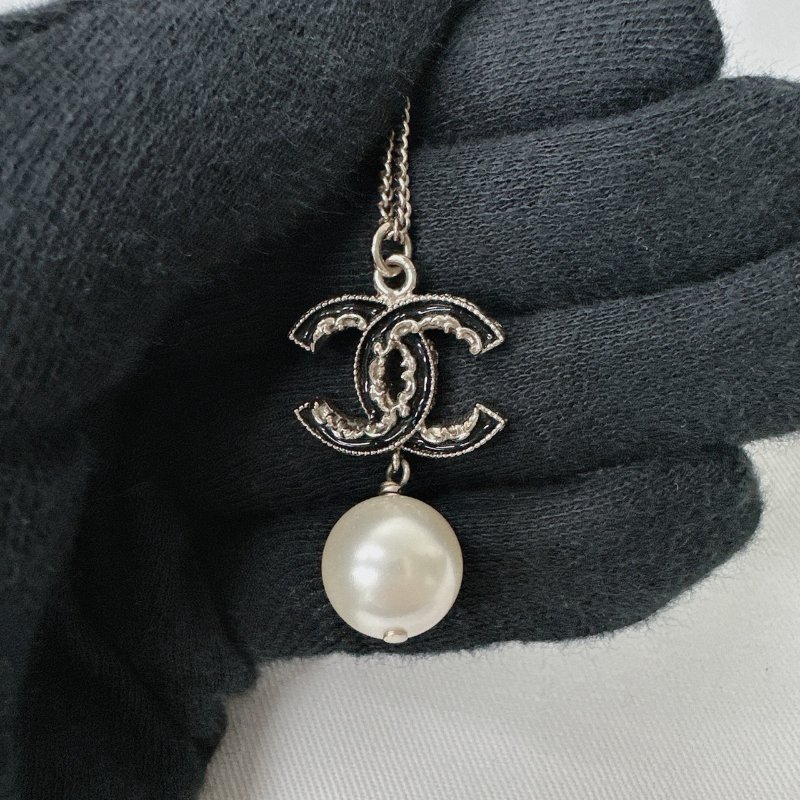 CHANEL 黑色雙C珍珠項鍊-4