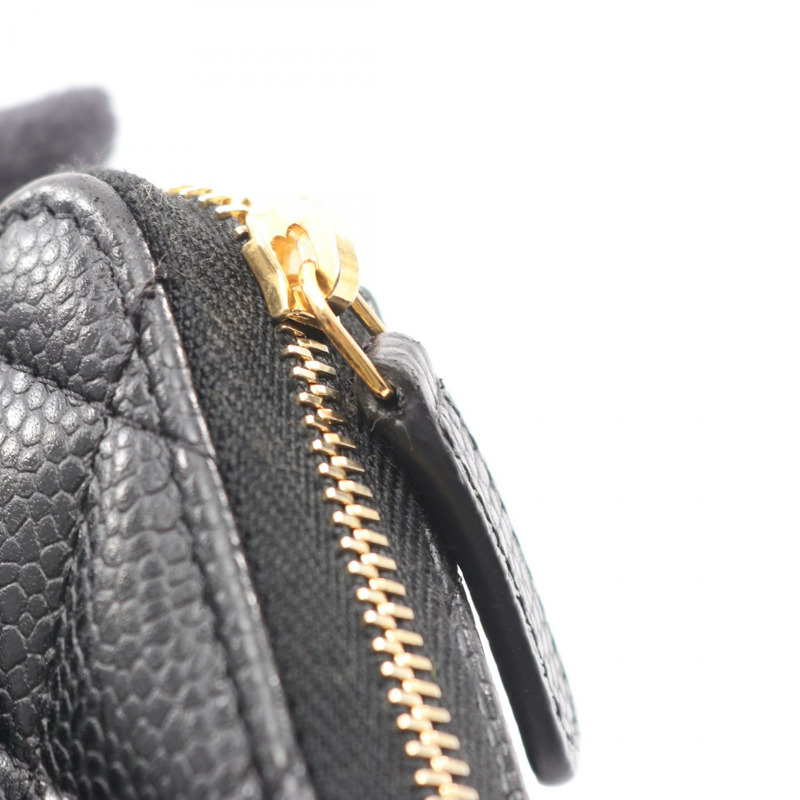 香奈兒經典款拉鍊零錢包,絎縫粒面小牛皮,黑色,二手,金色五金配件。-5