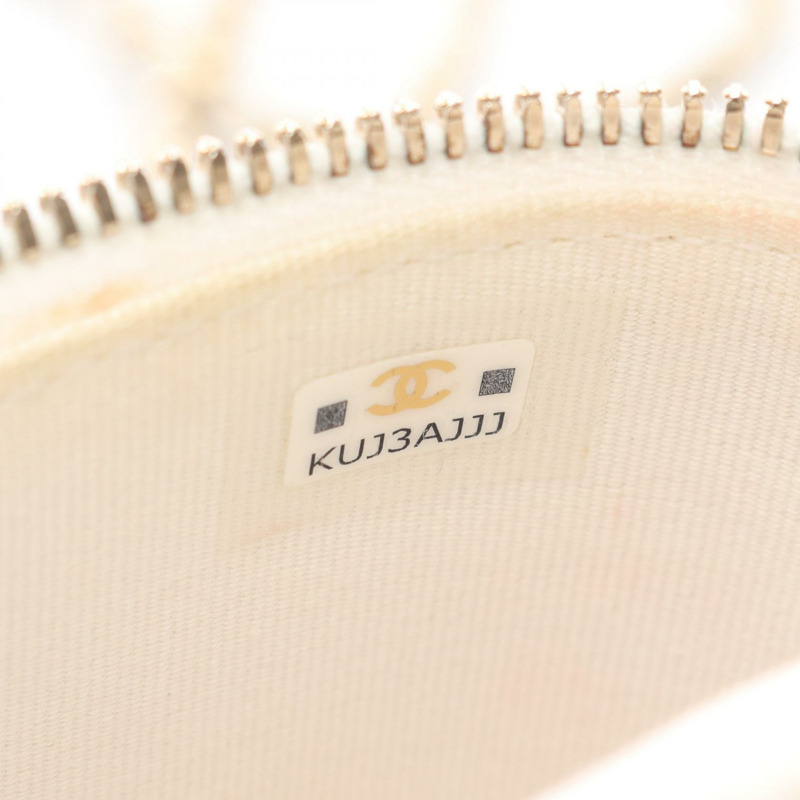 香奈兒 (CHANEL) Matelasse 手機包/肩背包,粒面小牛皮,白色,二手,金色五金-4