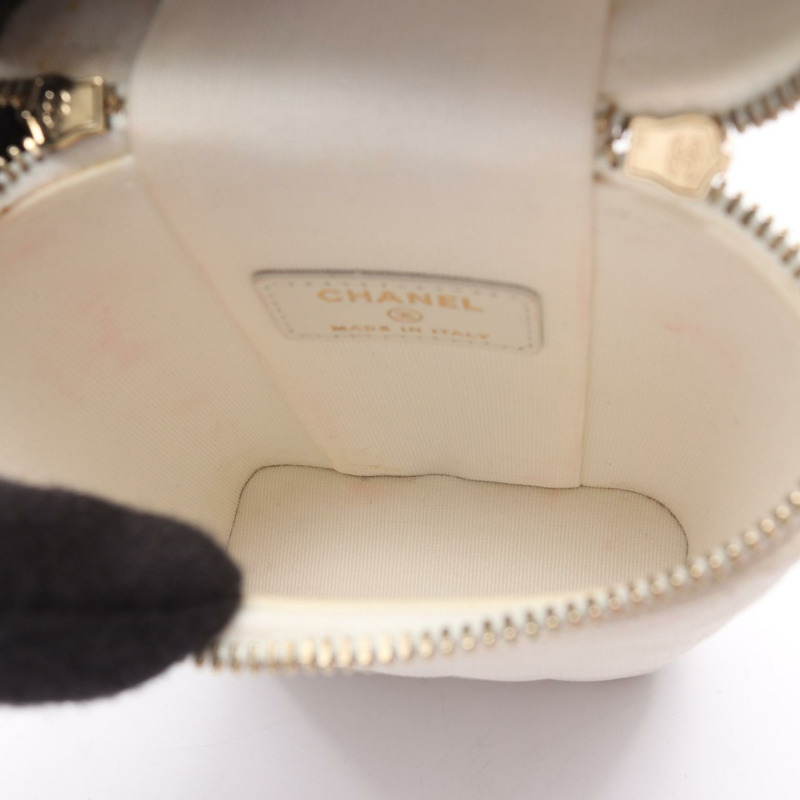 香奈兒 (CHANEL) Matelasse 手機包/肩背包,粒面小牛皮,白色,二手,金色五金-7