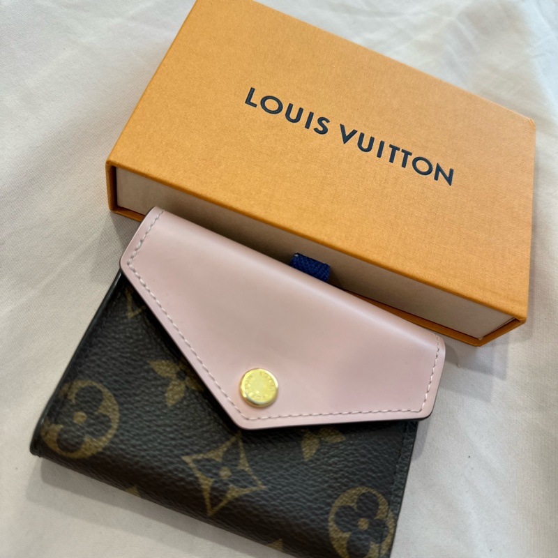 LV 三折短夾 粉 正常使用痕跡-4