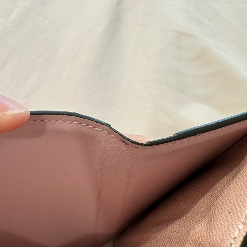 LV 三折短夾 粉 正常使用痕跡-19