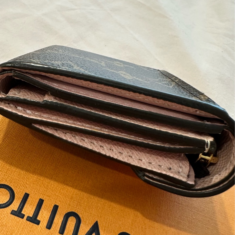 LV 三折短夾 粉 正常使用痕跡-24