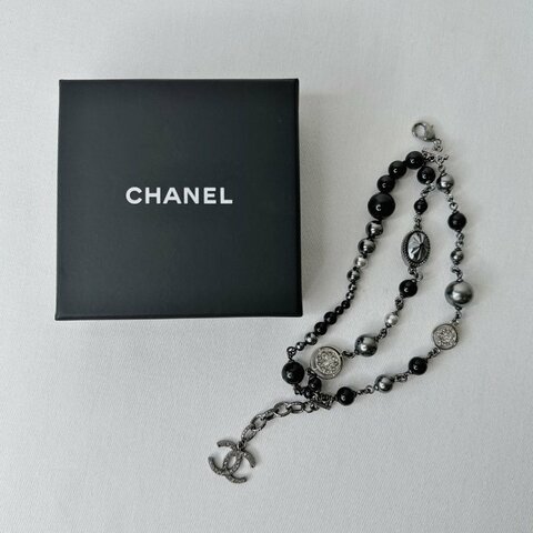 CHANEL 黑銀珠飾手鍊