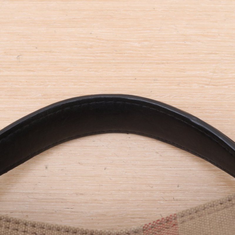 Burberry TheAshby水桶包格子帆布金扣肩背包-3