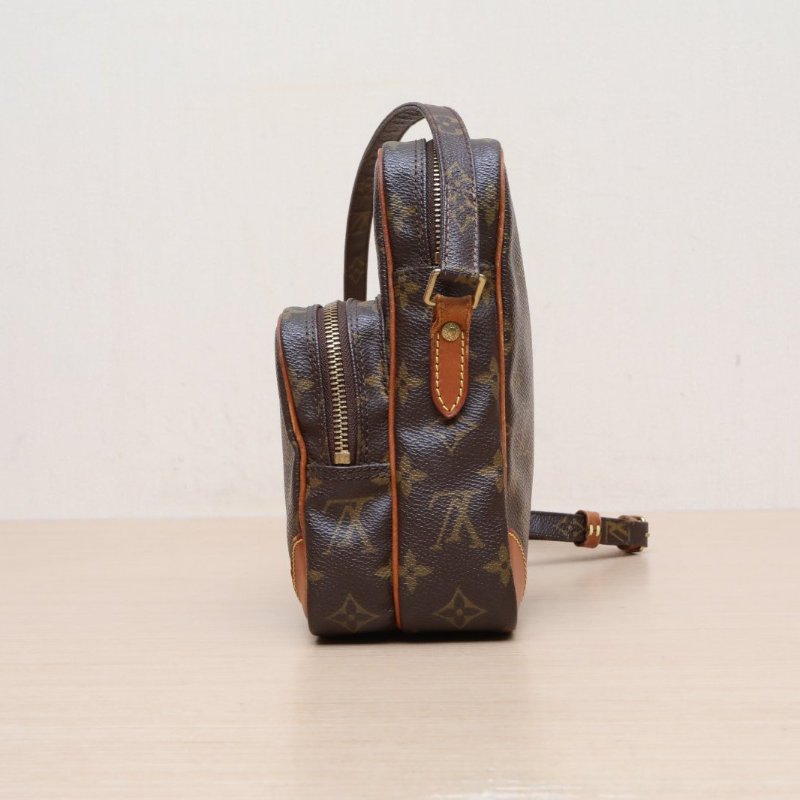 LOUIS VUITTON 中古雙層相機包老花PVC2001肩背包-3