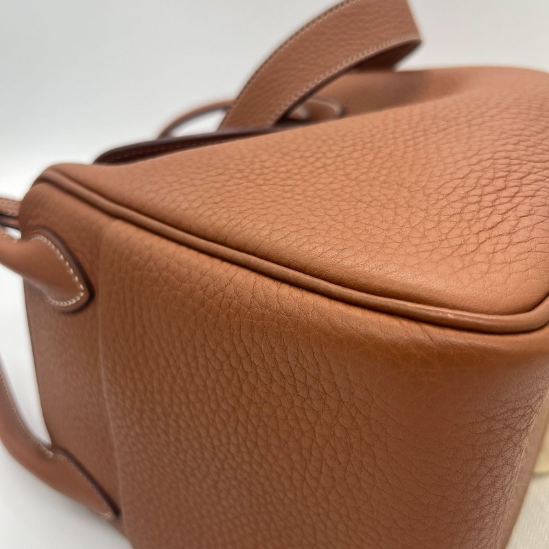 超級新🌟Hermès 愛馬仕 Lindy 26 棕色 牛皮金扣 手提包 肩背包-18