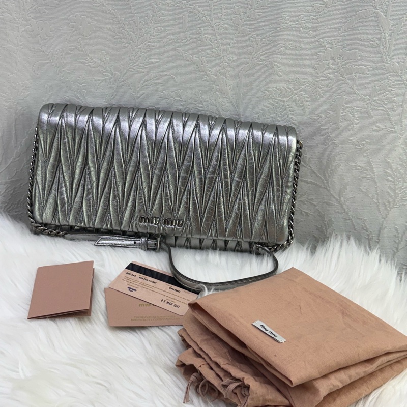 Miu Miu Matelass shoulder Bag-0