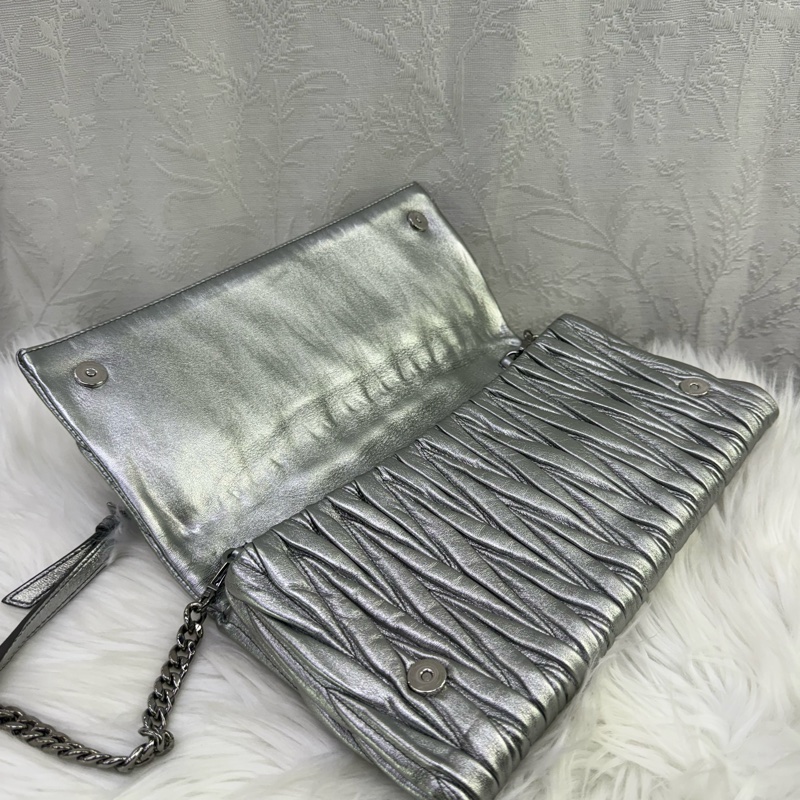 Miu Miu Matelass shoulder Bag-5