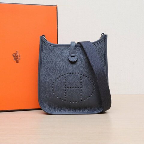 HERMES EvelyneMini16H0朦朧灰TC皮W刻銀扣肩背包