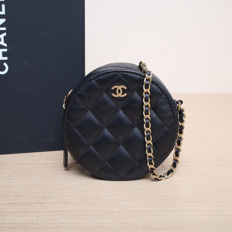 CHANEL 圓餅包經典Mini12黑色羊皮27開金扣肩背包-0