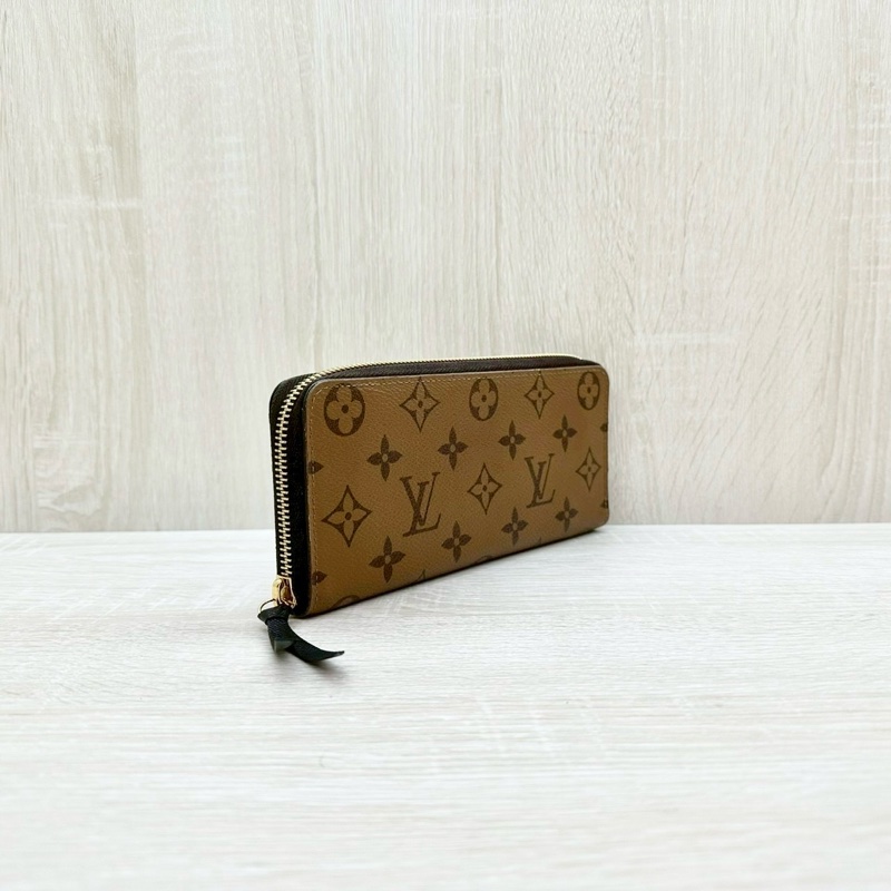 LV淺棕雙色原花窄版Clemenceㄇ拉長夾M82336-6