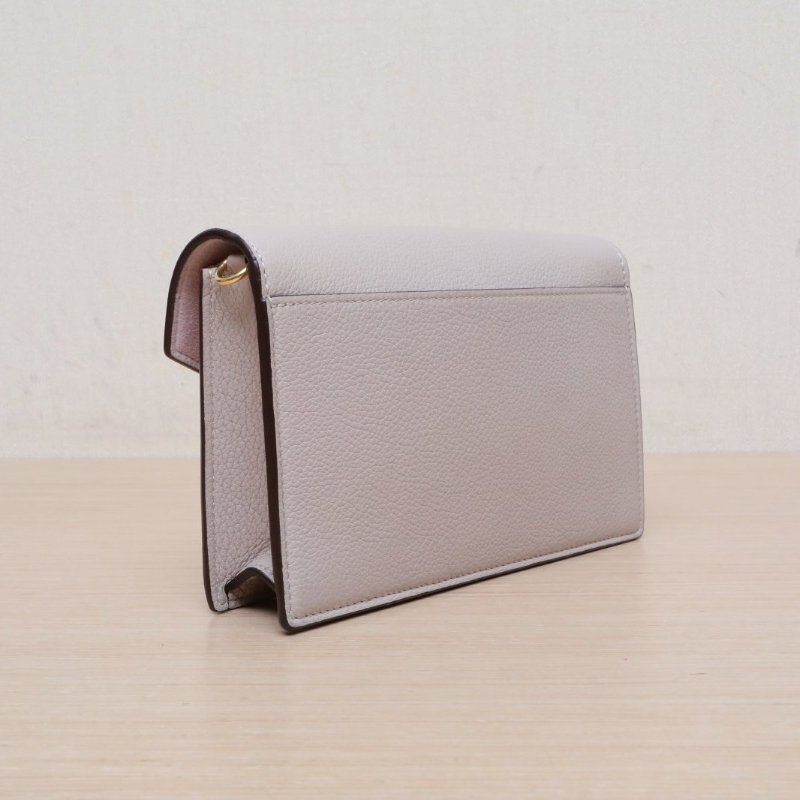 LOUIS VUITTON MyLockMe鏈條包WOC19灰粉色牛皮金扣晶片肩背包-4