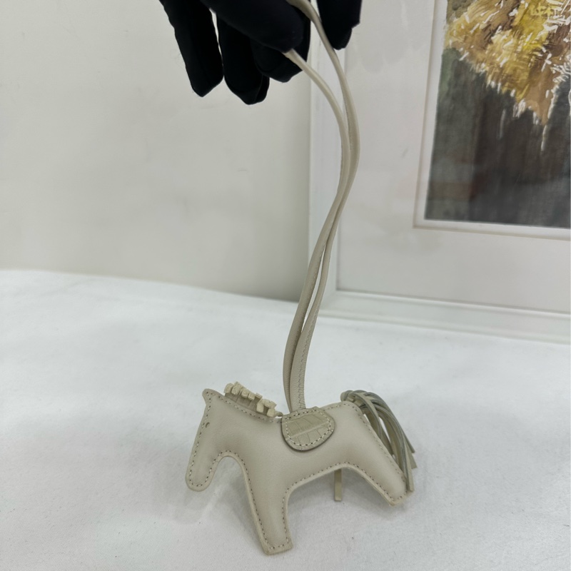 Hermes 愛馬仕 小馬touch吊飾,搭配鱷魚皮馬鞍-1