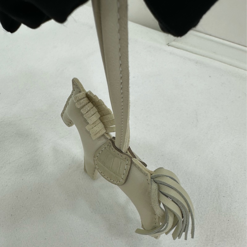 Hermes 愛馬仕 小馬touch吊飾,搭配鱷魚皮馬鞍-6