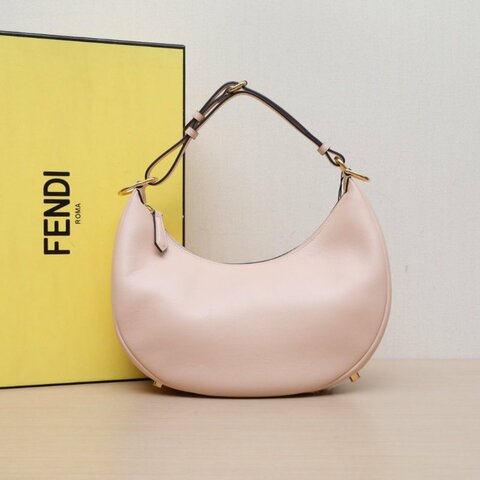 FENDI FendiGraphy手腕包粉色牛皮金扣肩背包