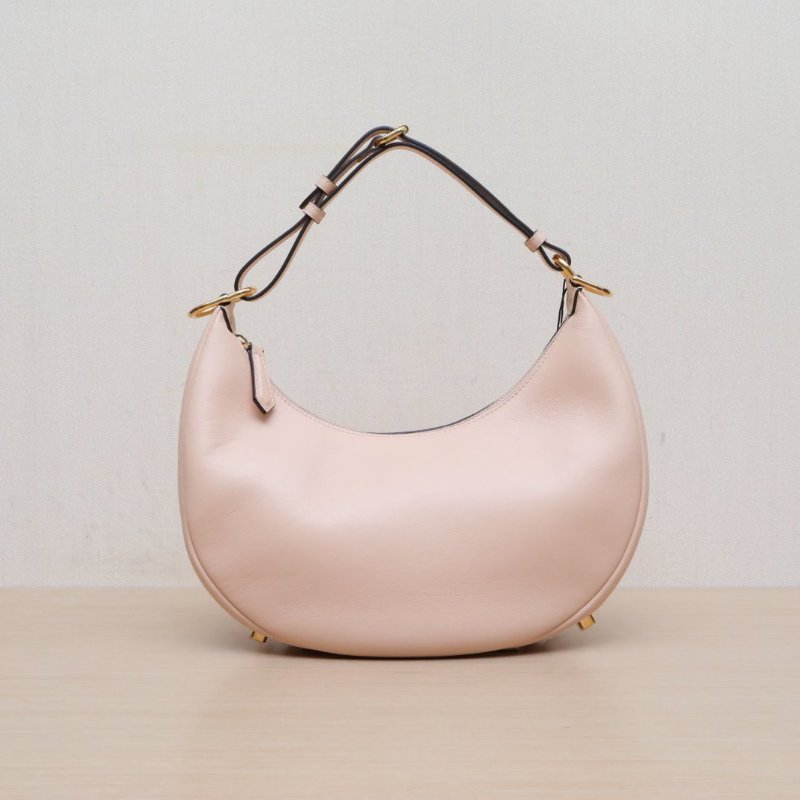 FENDI FendiGraphy手腕包粉色牛皮金扣肩背包-1