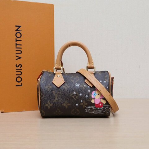 LOUIS VUITTON SpNano16可拆卸肩帶老花PVC2023聖誕限量肩背包