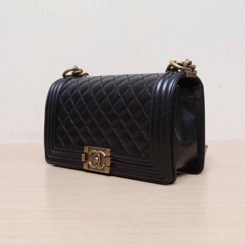 CHANEL Leboy中號25黑色牛皮17開金扣菱格紋肩背包-3