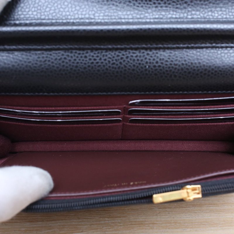 CHANEL CFWOC19黑色荔枝牛皮晶片開金扣肩背包-3