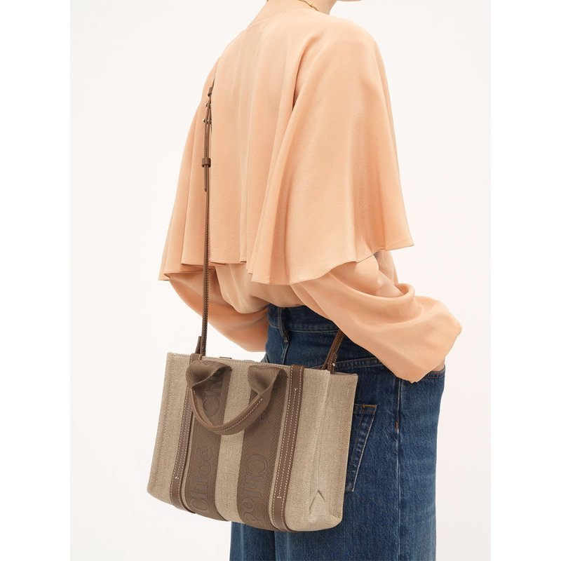 Chloe Small Woody Tote Bag for Women in Dark Nut (CHC23AS397L17-29X)-2